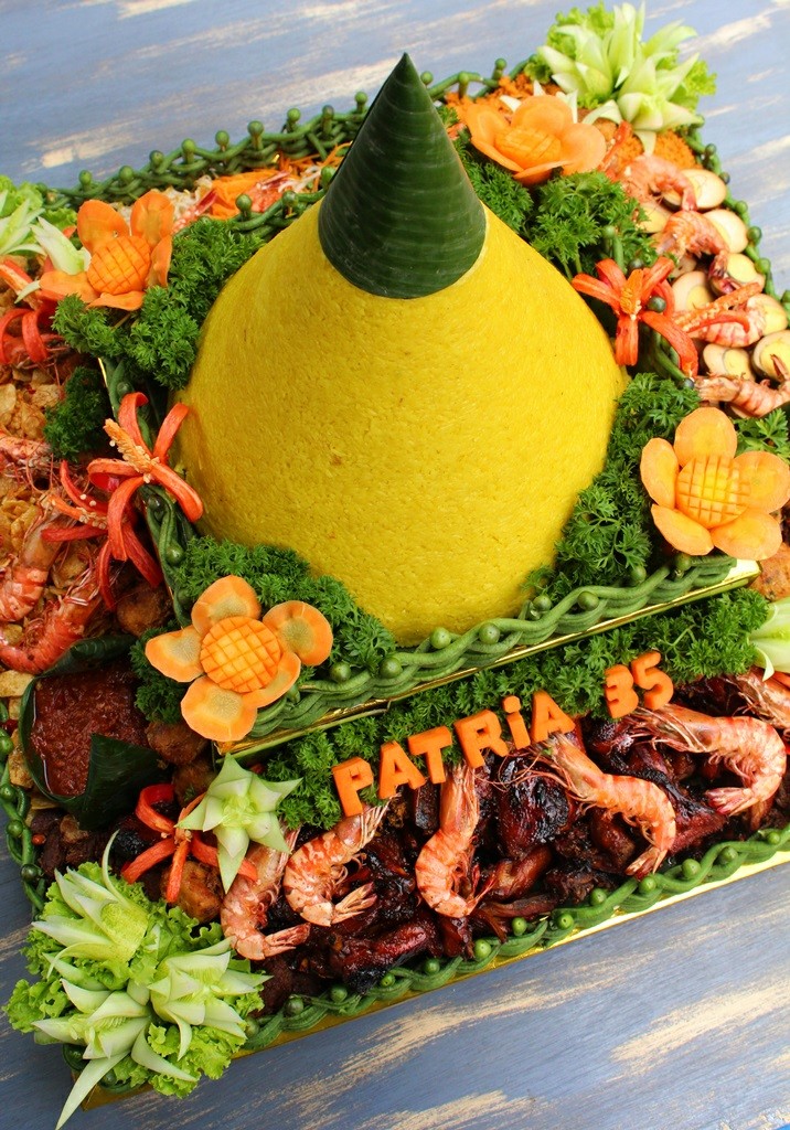 Paket Nasi Tumpeng III (50 pax)